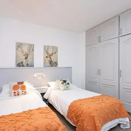 Home2book Charming Pool & Terrace Americas شقة